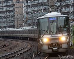JR西日本電車的圖片