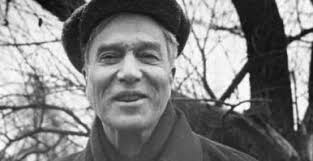 L'uomo sta completando i suoi studi ed è fidanzato con la. Boris Pasternak E Il Suo Dottor Zivago Un Romanzo Poetico Moderno