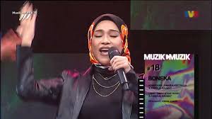 Namun, kebahagian yang diharapkan oleh fiza tidak kesampaian apabila arie terlalu taksub dengan kerjanya sehinggakan mengabaikan perasaan fiza. Nz Uqcskwvjzzm