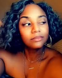 Nikki Moss (@tikwithnik)