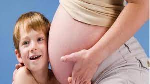 Beberapa ahli kandungan menganggap jika bayi merasakan sensasi dingin ia akan merasakan ketidak nyamanan sehingga dia akan bergerak untuk menjauhinya, jadi untuk mengatasi bayi nahh itu tadi yaa bund untuk cara mengatasi bayi sungsang dalam kandungan, ternyata bisa dibantu suami yaa. Ibu Hamil Harus Waspadai 6 Tanda Ini Termasuk Jika Bayi Kurang Bergerak Tribun Timur