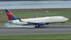 Founded in 1924, delta air lines (dl) is one of the world's oldest operating airlines. Delta Airlines Boeing 737 800 N3735d Landing In Pdx Youtube