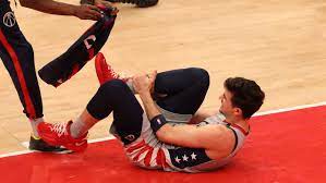 In the midst of the washington wizards' comeback over the golden st. Giks8wbxh6bopm
