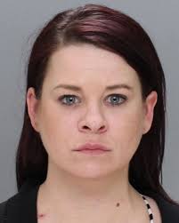 Dear Philly Bars and Restaurants: Beware Janeen Thomas