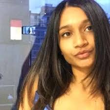 Rhea Lloyd (@RheaLloyd)