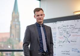 Stephan Bankkaufmann Bei Der Vr Bank Flensburg Schleswig Eg Me2be Ausbildung Und Studium In Schleswig Holstein Und Hamburg