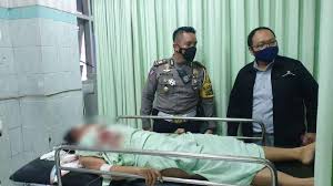 Mantan personel trio macan, chacha sherly mengalamai kecelakaan lalu lintas di tol solo semarang km 428 hari ini, senin (4/1/2021). Vszo5 Kwfdmedm