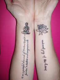 Black tattoos will never go out of style, so you can boldly choose them! 90 Superlative Wrist Tattoo Designs For Women