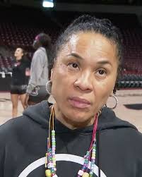 Dawn Staley and Allison Feaster, Sarah Strong’s mom, were teammates