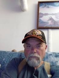 Hey I'm Justin and I am looking for someone who is looking for a daddy or a  master