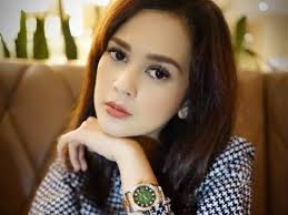 Große auswahl an hello kitty piercings. Rahasia Hidup Sehat Dan Cantik Ala Cut Meyriska Joss Co Id