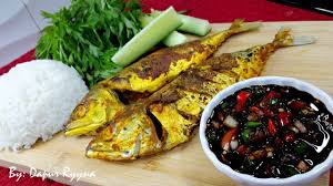 Letakkan ikan bakar di atas piring saji. Ikan Bakar Air Asam Menyengat Youtube