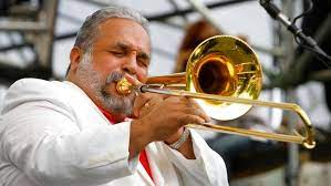 Se encuentra internado en un. A4ppndlxxxijfm