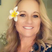 Karen Romig's Instagram, Twitter & Facebook