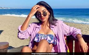 Dhruv vikram, banita sandhu's movie adithya varma is the remake of blockbuster movie arjun reddy & kabir singh. Banita Sandhu Is Living Her Best Life In Spain Pics From Her Beach Archives