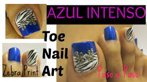 We ve got 100 graphics about uñas decoradas para pies vinotinto including images, photos, photographs, wallpapers, and much more. Azul Intenso Y Zebra Decoracion De Unas De Los Pies Zebra Print Intense Blue Toe Ni Art Youtube