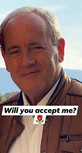 Man 58 years from Norway. Seahcing for younger bottum. I am single live  alone. Pm me.