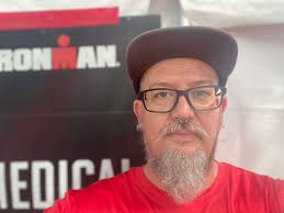 Dee King (@graveldujour) • Instagram photos and videos