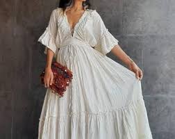 These fabulous plus size gowns with long sleeves are ideal for a winter or outdoor wedding when the temperature is colder than normal. Plus Size Boho Wedding Dress Etsy