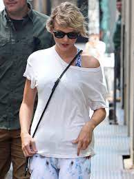 To camel toe or camel no, that is the question. 35 Celebrities With Camel Toe Ftw Gallery