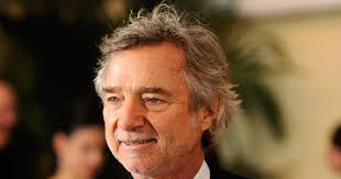 Curtis Hanson, "L.A. Confidential" and "8 Mile" director, is dead ...