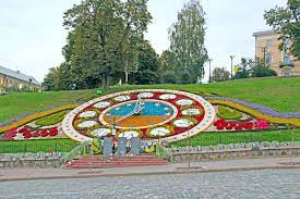 Maybe you would like to learn more about one of these? Beautiful Flower Watch On Green Lawn In Capital Of Ukraine Landscaping Flowers Editorial Image Image Of Dial Europe 166993700