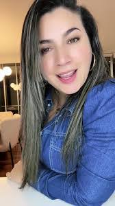 Flor Herrera's Instagram, Twitter & Facebook