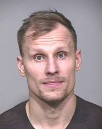 VIDEO Takto zatýkali opitého Pánika. Pred policajtmi sa oháňal, že hrá v  NHL