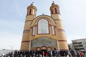 Edificiul, care ar urma să aibă 25 de etaje. In Direct Biserica OrtodoxÄƒ Buna Vestire Satu Mare Din Micro17 Gazeta De Nord Vest