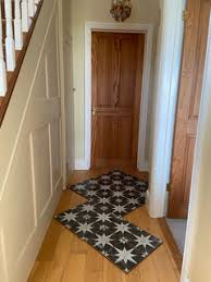 We took our new premier pattern block with it's high cut armholes, slimmed down sleeves and classic pre war profile, made minor changes to the panel. 1930s Hallway Dilemma Houzz Uk