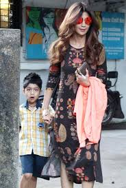 Currently, shilpa shetty is judging the dance reality. Shilpa Shetty Spotted With Son Shilpa Shetty Hijab Prom Dress Spotted