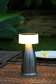 Hergestellt in der sowjetunion in den 1980er jahren. Kabellose Leuchte Owl 2 Akku Tischlampe Tischleuchte Lampe Lampen