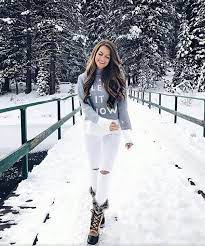 اجمل صور بنات على الجليد صور بنات فى الشتاء تحت الثلج winter photoshoot snow outfit winter outfits