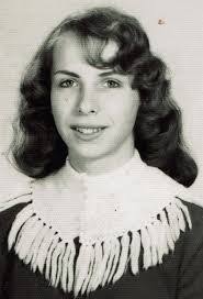 Laura Kunkel's Instagram, Twitter & Facebook