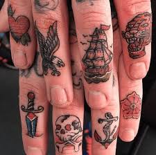 Tiny Traditional Tattoos Tattoos Tiny Traditional Tatuajes En Los Dedos Tatuajes Tradicionales Tatuajes