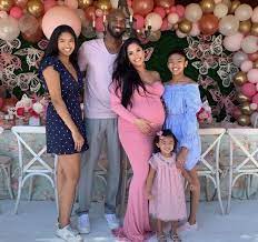 The bryant family consisted of los angeles lakers legend kobe bryant, his wife vanessa bryant, his daughters natalia, gianna, bianka, and capri bryant his parents joe and pamela bryant, and his sisters sharia and shaya bryant. Inside Kobe And Vanessa Bryant S Bitter Rifts With Parents Who Skipped Their Wedding Cashed In On Nba Star S Fame