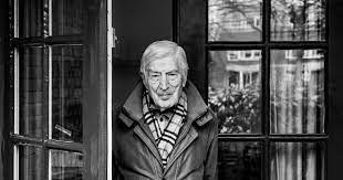 Van agt entered politics as a member of the catholic people's party, which merged with the other two major christian democratic parties in 1980 to form the christian democratic appeal (cda). Dries Van Agt 89 Uber Seine Gehirnblutung Die Kinder Befurchteten Dass Ich Es Am Nachsten Tag Nicht Schaffen Wurde Das Beste Aus Ad Nach Welt