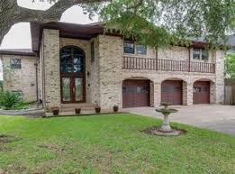 2 Bay Harbor Dr La Porte Tx 77571 Mls 44999842 Zillow Zillow Green Pool Porch Patio