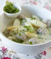 Spargel Ragout Mit Kerbel Rezept Essen Und Trinken Rezepte Essen Und Trinken De Lebensmittel Essen