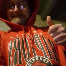 Did the Toronto Blue Jays sign Ernie Clement to a contract extension?