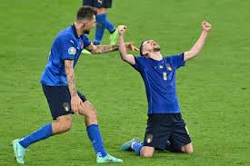 Italy's goalkeeper gianluigi donnarumma celebrates during the euro 2020. 225ruh5yzetl4m