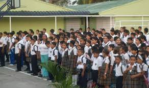 Realizar la solicitud de matricula. Padres De Familia Protestan Ante Posible Cierre De Colegio Nuestra Senora De Fatima Larazon Co