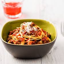 Spaghettis A La Sauce Bolognaise De Ma Grand Mere Recette Sauce Bolognaise Recette Italienne Recette De Plat