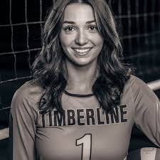 Lauren Saucier's Instagram, Twitter & Facebook