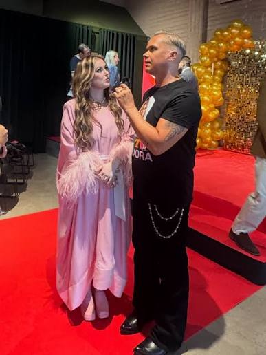 TANSSII TÄHTIEN KANSSA 🩷 Äänestys on auki! Meidän parinumero on 11 koko  kauden - pistäkää muistiin!!! @markokeranen olet paras pari mulle jota voi  toivoa - treenit ovat olleet jo mahtavia, tästä se
