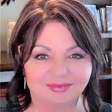 Terri Pike's Instagram, Twitter & Facebook