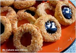 Volcan Sables A La Confiture Et Amandes Recette Sable A La Confiture Gateau Algerien Cuisine Arabe