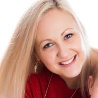 Elsa Ackerman's Instagram, Twitter & Facebook