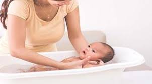 Tomat mempunyai kandungan kalium, magenisum, proterin, serat, fosfor, natrium. Perlu Tahu Inilah Waktu Mandi Ideal Untuk Bayi