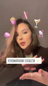 A e keni par dhe mendimi juaj🍿? (Ps: me eshte bluza me puder te menget🙂)  #albanian #vajzatshqiptare #vajzatshqiptare🇦🇱 #vajzatshqiptareneperbot  #vajzatshqiptare #rekomandimefilmash #serialeturke ...